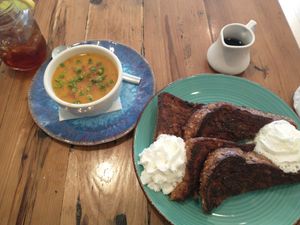 Spiced Pumpkin Soup, Unsweetened tea, and French Toast with non-dairy milk at Skyward Cafe in Flint Hill