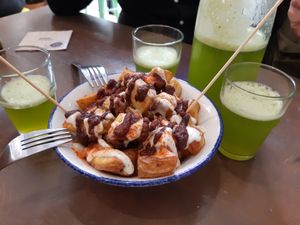 Patatas bravas at Almalibre Açaí House in Madrid