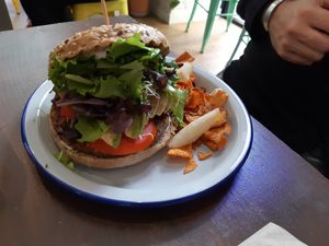 Burger 2 at Almalibre Açaí House in Madrid