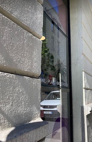  at Almalibre Açaí House in Madrid