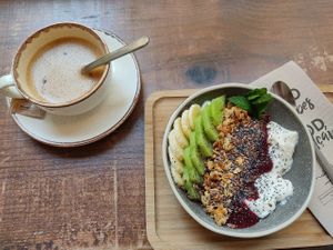  at Almalibre Açaí House in Madrid