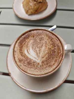  at Almalibre Açaí House in Madrid