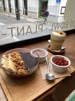  at Almalibre Açaí House in Madrid