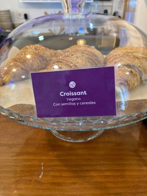  at Almalibre Açaí House in Madrid