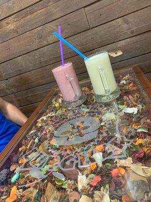 Opciones veganas de comida y batidos con soja  at Natural Burguer - Avda. Mesa y Lopez in Gran Canaria