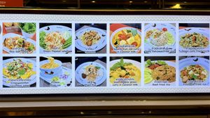 Menu  at Krua Boon - Eathai Central Embassy in Bangkok