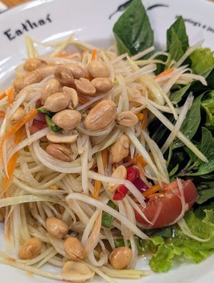 Som tam at Krua Boon - Eathai Central Embassy in Bangkok