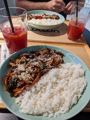 "Veggie" noodles and passion fruit juice at Umami in Zagreb