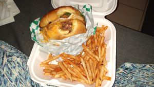 Yeti Burger at Organic Food Kings in Miami