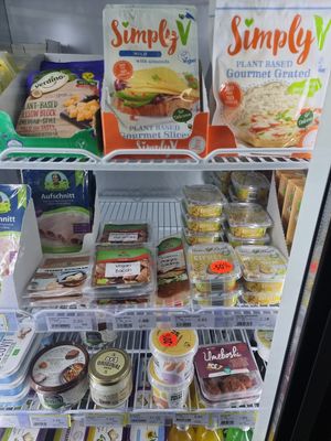 fridge at Bio Veganwinkel Natuurlijk De Molen in Budel-schoot