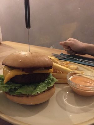 BBQ Burger at Emmi's Kitchen - Werinherstr in Munich