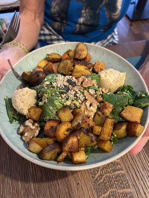 Immunity Bowl 🍲   at Emmi's Kitchen - Werinherstr in Munich