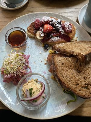   at Emmi's Kitchen - Werinherstr in Munich