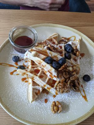 Waffeln at Emmi's Kitchen - Werinherstr in Munich