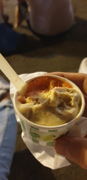 Erdbeer und Erdnuss 😍 at La Gelatiera in Florence