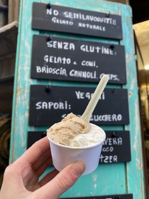 Stracciatella and peanut butter   at La Gelatiera in Florence