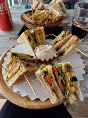 Oltre a tramezzini, toast, piadine... anche brioches vegane. Tutto molto buono at Oasis Cafè in Treviso