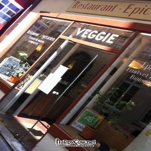 The front of restaurant Veggie at Veggie in Paris