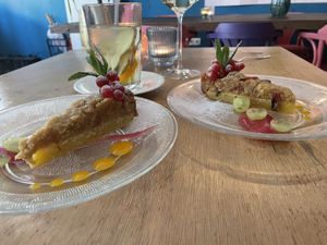 Rabarber taartjes  at Noemme in Den Bosch