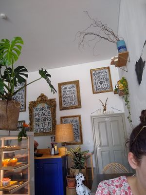 Cute decor at My Green Pastry in Porto