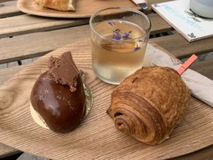 💯 Vegan 🌱 &  💯 Delicious 😋  at My Green Pastry in Porto