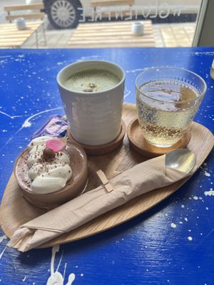 Macha with soy milk, green tea soda and a chocolate dessert   at My Green Pastry in Porto