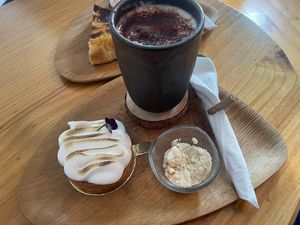 Pastry with meringue   at My Green Pastry in Porto