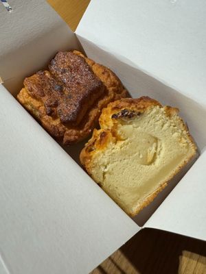 Citrus cake + Banana cake at My Green Pastry in Porto