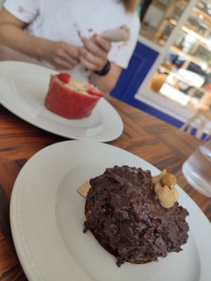 "Entremet" at My Green Pastry in Porto