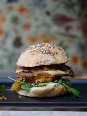 Burger disponible sur le marché de LLN  at Contribution in Louvain-la-neuve