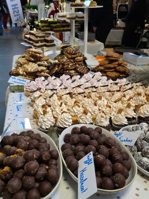 At Veganworld, Kerstbeurs, Hasselt at Contribution in Louvain-la-neuve