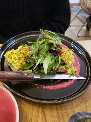 Scrambled Tofu Toast at Zina's Eatery in Vienna
