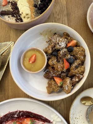   at Zina's Eatery in Vienna