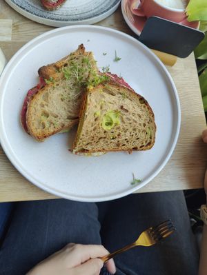  at Zina's Eatery in Vienna