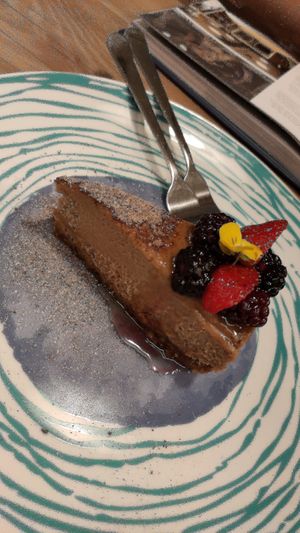 Chacheeezcake at Lilo Cafe in Barcelona