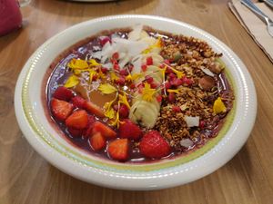 Açai bowl at Lilo Cafe in Barcelona