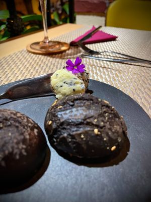 Special Menu woman’s day - carob bread at Gavino Restaurante Bar in Funchal