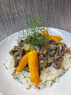 Dish foi the day + Drink + Coffee = 6,65€ 

Vegetable Curry And Sweet Potato 

#dishoftheday #sweetpotato #vegetablecurry #funchalcity #gavinorestaurant #restaurant #vegetabl at Gavino Restaurante Bar in Funchal