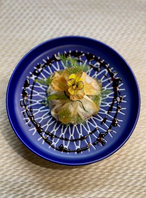 A nossa entrada Made By You: Trouxa de Filó com chutney de manga e dois ingredientes à escolha. São Servidos ? 

#menumadebyyou #gavino #restaurant #restaurantbar #restaurantf at Gavino Restaurante Bar in Funchal