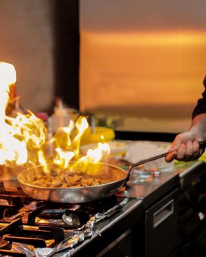 Por aqui, o nosso Chef está em ação! #gavinorestaurantebar #gavinorestaurante #chef #funchaloldtown #madeiraisland #funchalrestaurants at Gavino Restaurante Bar in Funchal