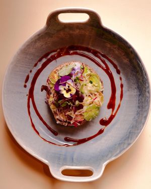 Cogumelo recheado com alho francês e queijo vegan. Opção perfeita para começar o jantar! 😋 #gavinorestaurantebar #gavinorestaurante #funchaloldtown #zonavelha #funchalvegan  at Gavino Restaurante Bar in Funchal