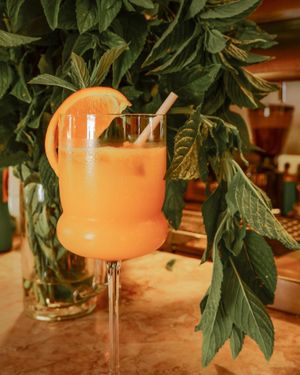 Notas cítricas e frescas para o calor que faz na cidade! Estamos de portas abertas. #gavinorestaurantebar #gavino #restaurante #gavinorestaurante #cocktails #fresh #summer #funcha at Gavino Restaurante Bar in Funchal