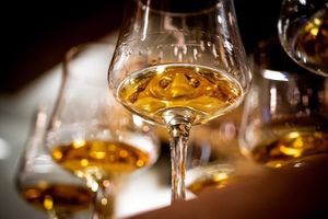 Iniciemos o jantar com um aperitivo. Já sabem onde fica o Gavino? Aguardamos pela vossa visita. 

#gavinorestaurantebar #gavinorestaurante #funchaloldtown #funchalrestaurants #i at Gavino Restaurante Bar in Funchal