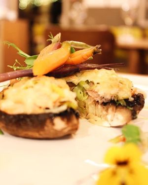 Stuffed Mushroom


In the dishes MADE BY YOU the customer can choose two ingredients at Gavino Restaurante Bar in Funchal