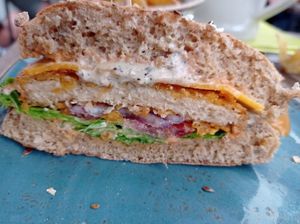 "chicken" burger at Hans im Glück in Trier