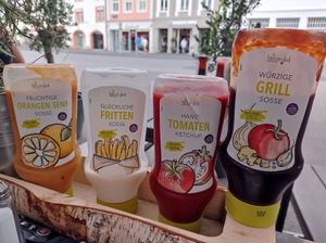 Standard vegan sauces available at every table at Hans im Glück in Trier
