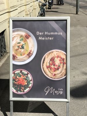 Der hummus Meister   at Moses Cafe in Graz