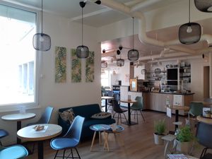 Seating at L'Echo in Lausanne