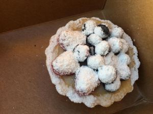 Fruit tart at City Cakes and Cafe in Salt Lake City
