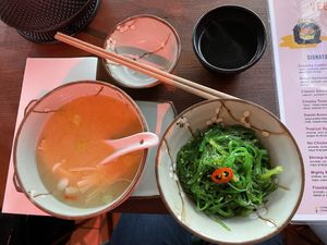 Misosoep met zeewier at Vegan Sushi Bar - Downtown in Amsterdam
